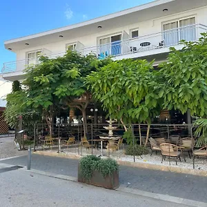 Hotel L'illa, Tossa de Mar