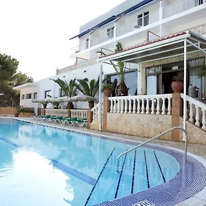 https://hotel-entrepinos-adults-only.balearic-islands.net